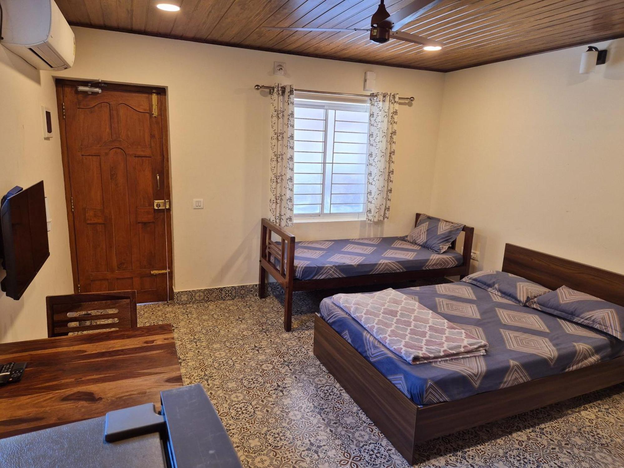 Sunny Smiles Homestay Mangalor Kültér fotó
